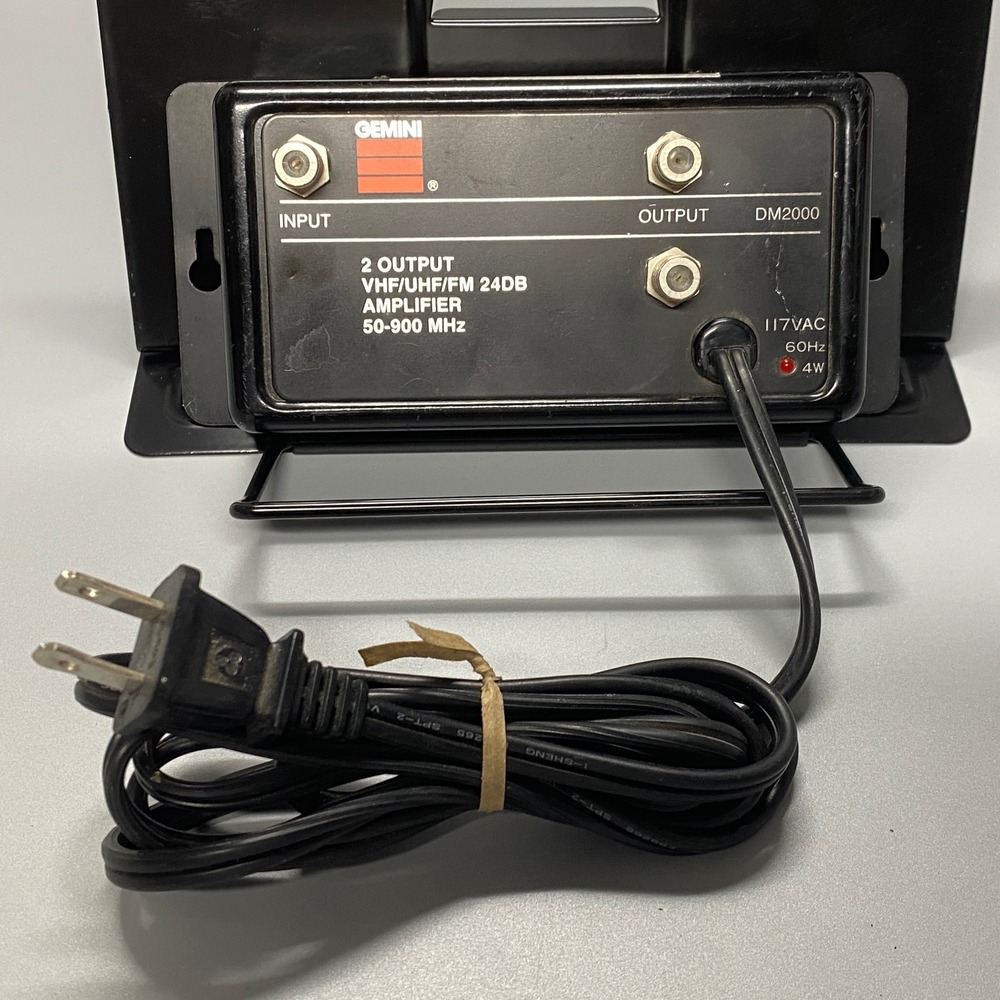 Gemini Signal Amplifier OS Black Excellent DM2000 VHF UHF FM 24dB 2-Output